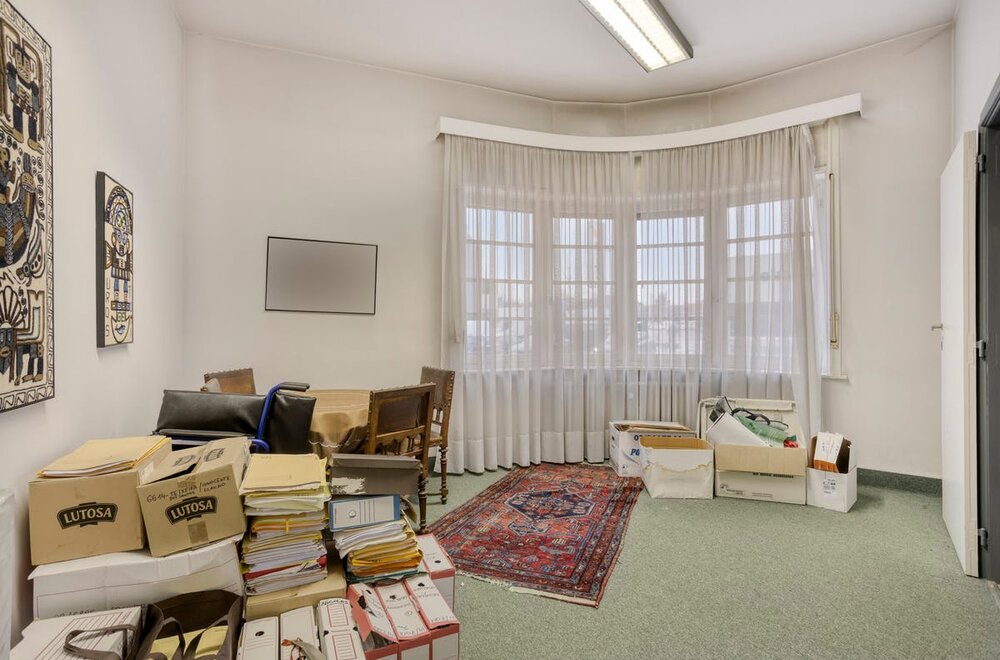 uniek-opbrengstgebouw-op-toplocatie-met-garage-in-strombeek004.jpg
