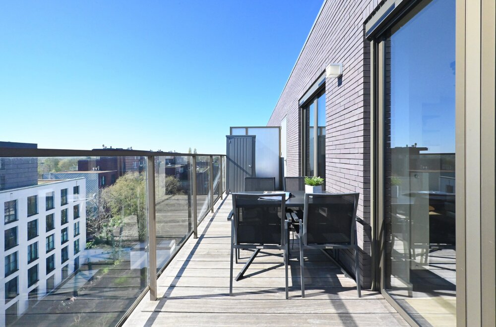 ruim-penthouse-met-3-slaapkamers-aan-de-stadsrand-van-gent010.jpg