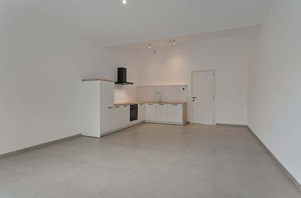 nieuw-appartement-te-koop-in-vlamertinge-met-leuke-tuin-005.jpg