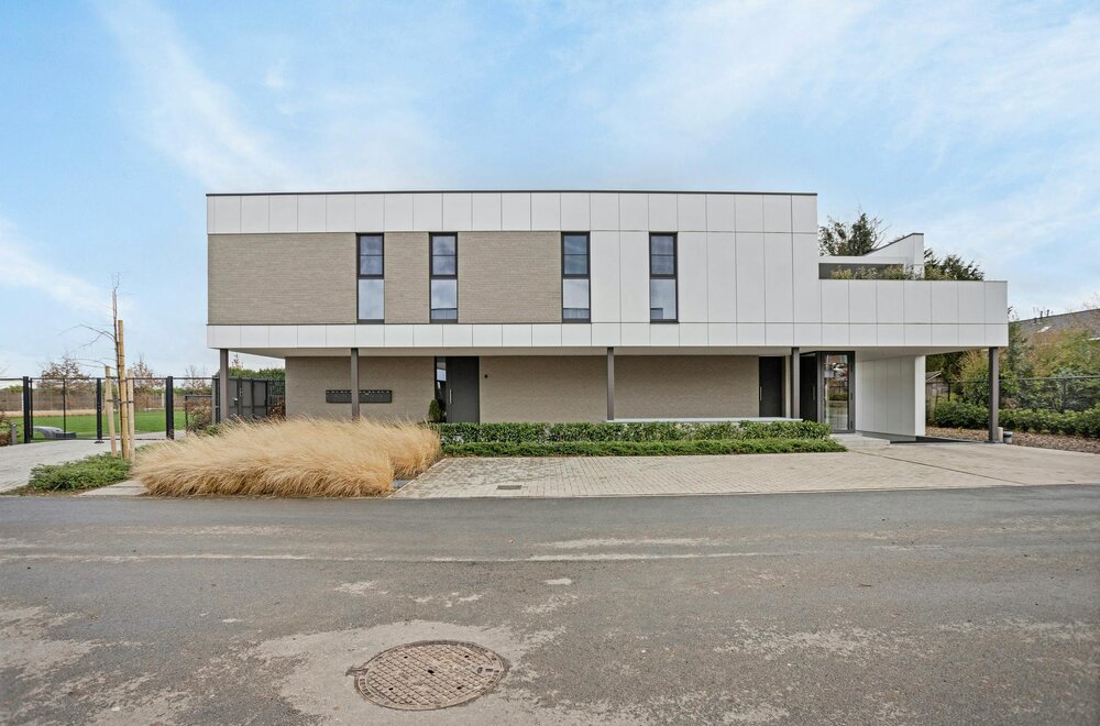 ruime-en-kwalitatieve-woning-te-koop-in-brecht-024.jpg