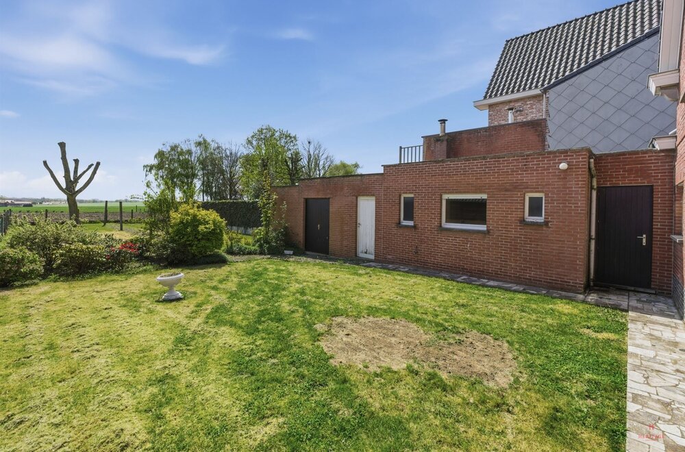woning-met-potentieel-n-prachtig-uitzicht-in-aarsele021.jpg