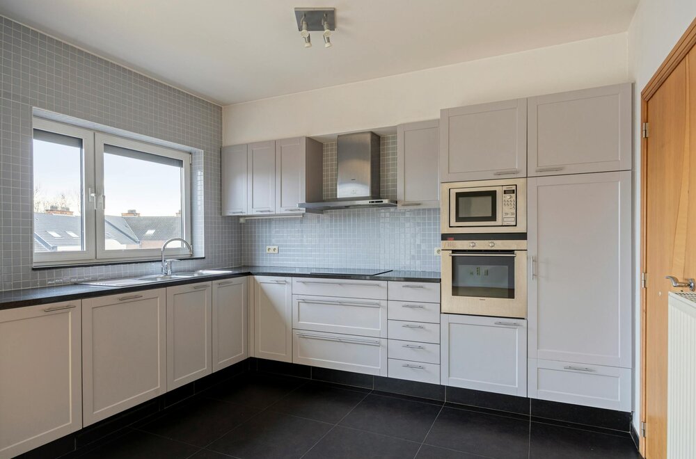 prachtig-appartement-met-3-kamers-in-het-hart-van-grimbergen005.jpg