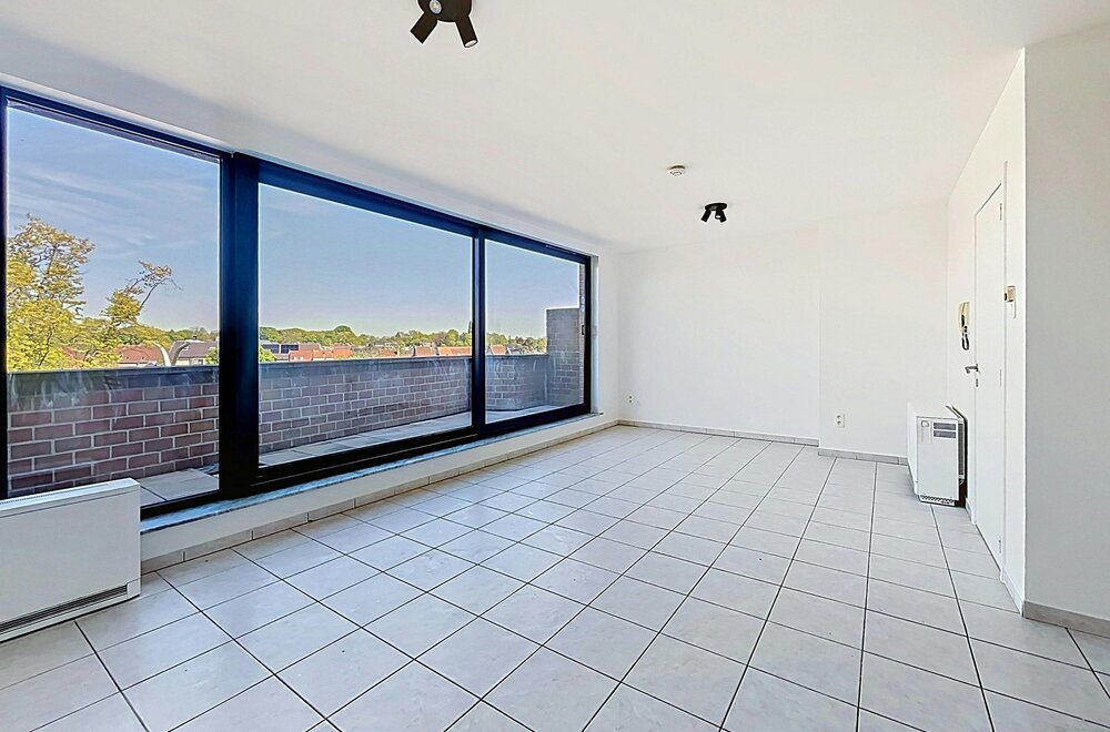 appartement-met-2-slaapkamers-en-garage-aan-het-station-van-eeklo002.jpg