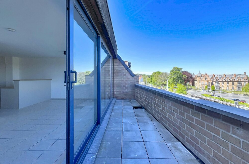 appartement-met-2-slaapkamers-en-garage-aan-het-station-van-eeklo010.jpg