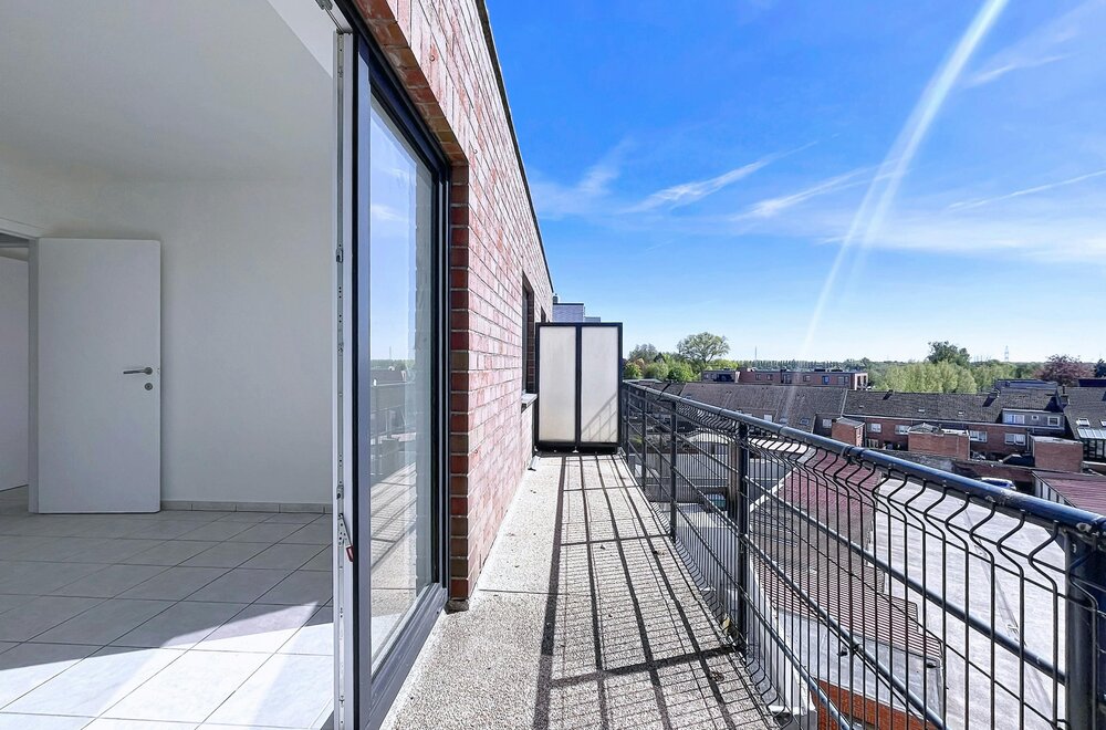 appartement-met-2-slaapkamers-en-garage-aan-het-station-van-eeklo018.jpg