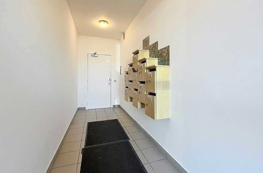 appartement-met-2-slaapkamers-en-garage-aan-het-station-van-eeklo020.jpg