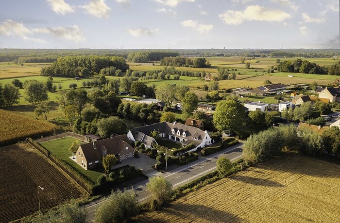 9270 Laarne