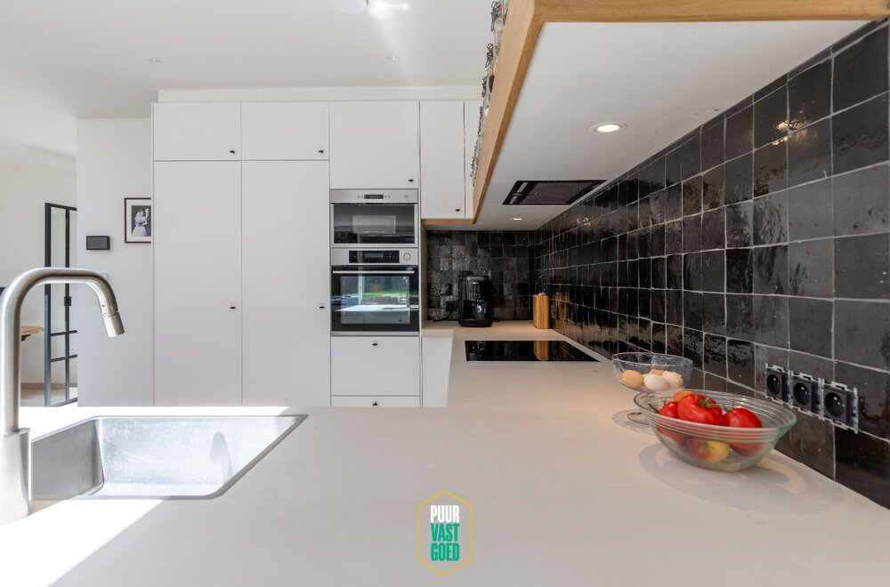 prachtige-compleet-gerenoveerde-zonnige-woning-met-tuin011.jpg