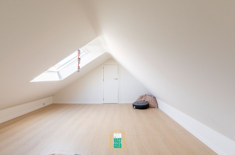 prachtige-compleet-gerenoveerde-zonnige-woning-met-tuin020.jpg