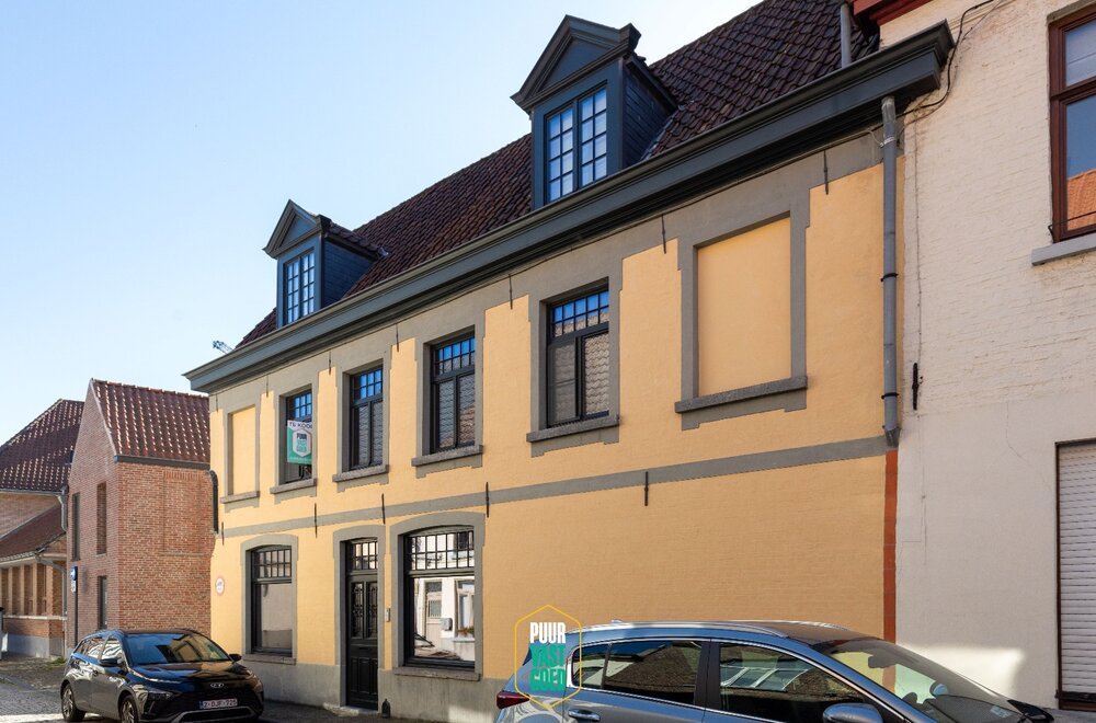 prachtig-gerestaureerde-hoekwoning-met-grote-garage-bij-t-zand002.jpg