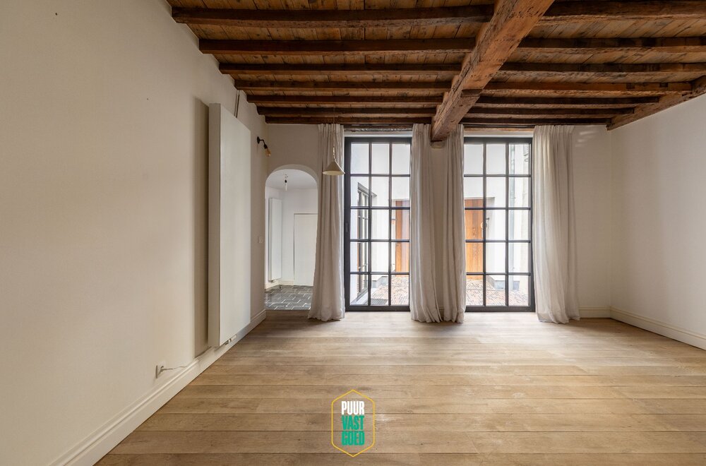 prachtig-gerestaureerde-hoekwoning-met-grote-garage-bij-t-zand007.jpg