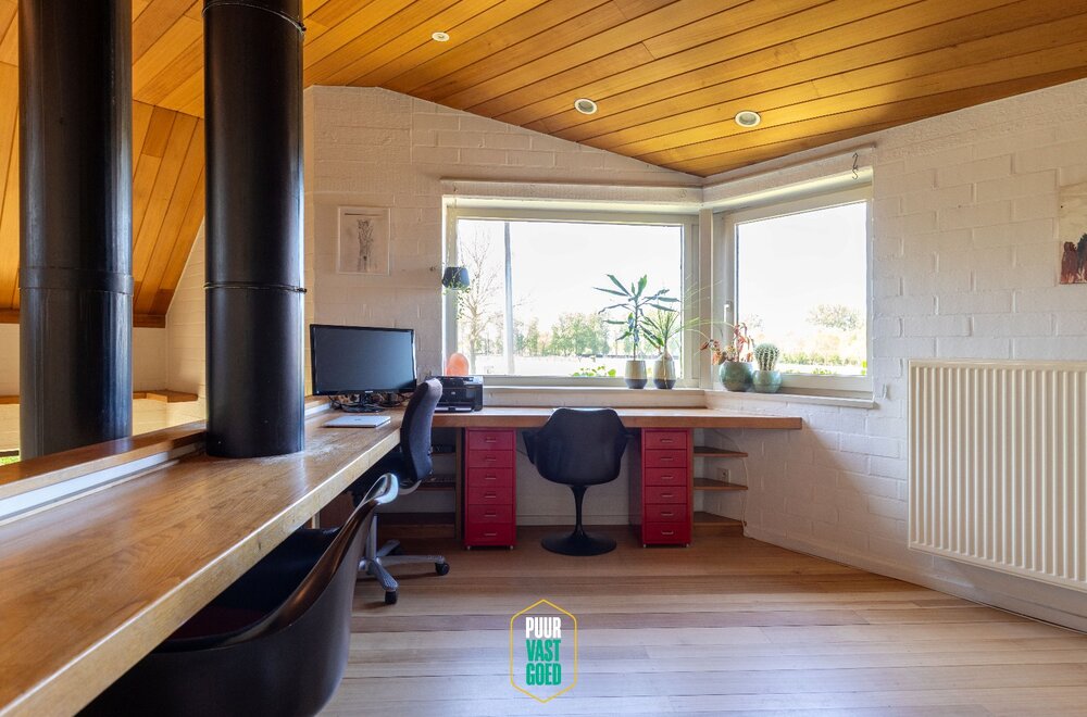 puur-architectuur-80-s-modernisme-met-een-hoek-af016.jpg