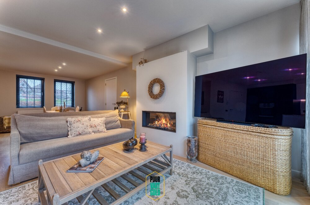 recente-perfect-afgewerkte-halfopen-ruime-knokse-villa-009.jpg