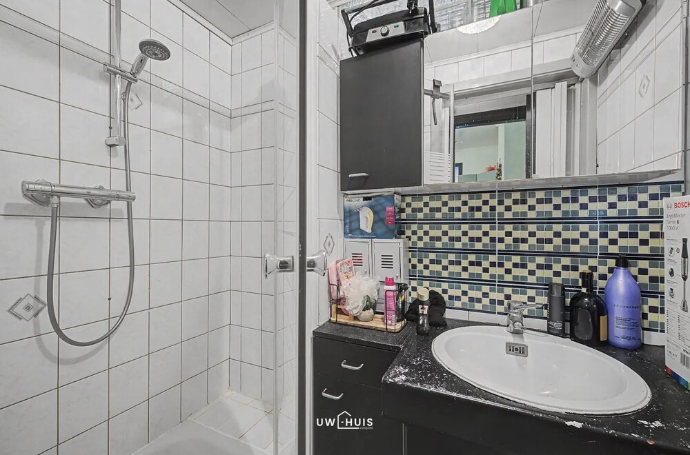 karaktervolle-starterswoning-met-3-slaapkamers-en-zonnige-tuin-in-het-centrum-van-beveren014.jpg