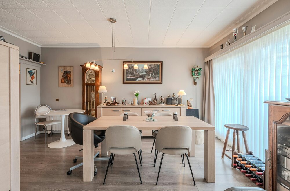lichtrijk-hoekappartement-met-terrassen-vlakbij-zeedijk-006.jpg