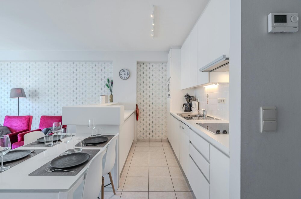 prachtig-appartement-met-2-slaapkamers-en-zijdelings-zeezicht-005.jpg