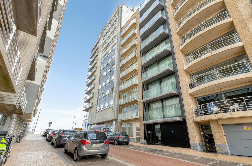 appartement-met-twee-slaapkamers-te-koop-in-blankenberge001.jpg