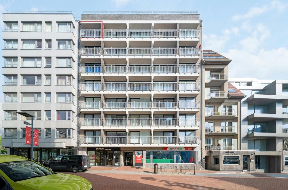 lichtrijke-gerenoveerde-studio-met-zijdelings-zeezicht-021.jpg