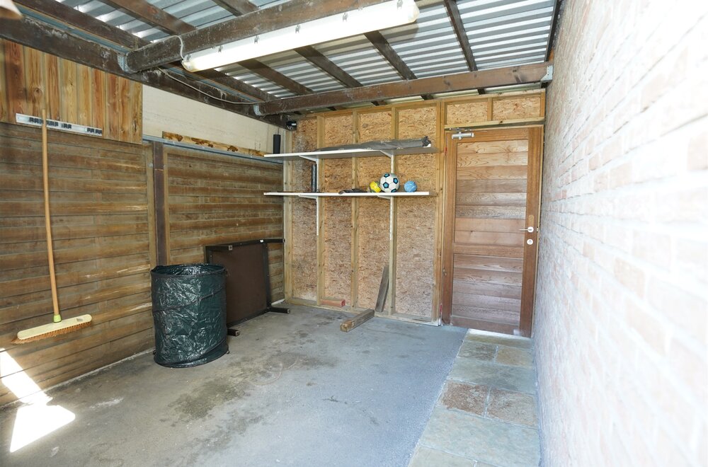 een-verrassing-van-formaat-halfopen-wonen-met-alle-extra-s021.jpg