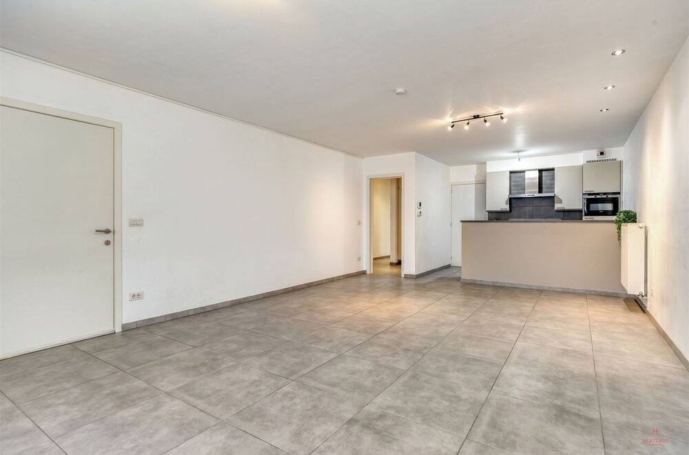 ruim-gelijkvloers-appartement-111-m-met-2-slaapkamers-in-het-hart-van-gottem-deinze004.jpg