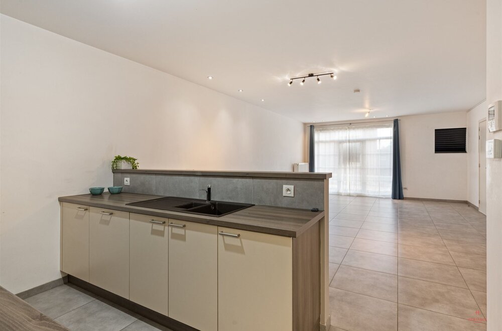 ruim-gelijkvloers-appartement-111-m-met-2-slaapkamers-in-het-hart-van-gottem-deinze007.jpg