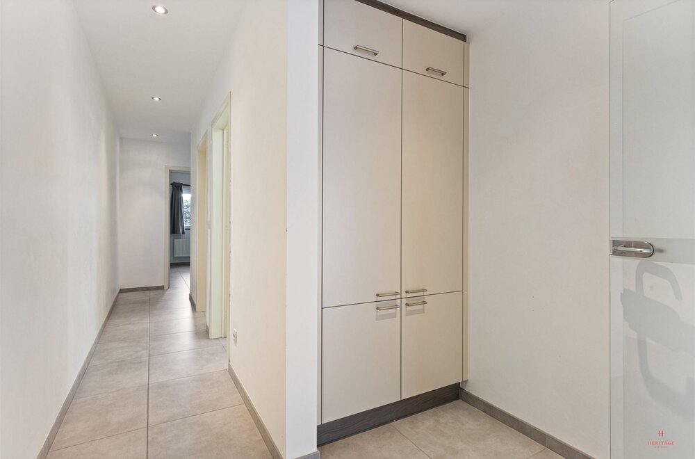 ruim-gelijkvloers-appartement-111-m-met-2-slaapkamers-in-het-hart-van-gottem-deinze008.jpg