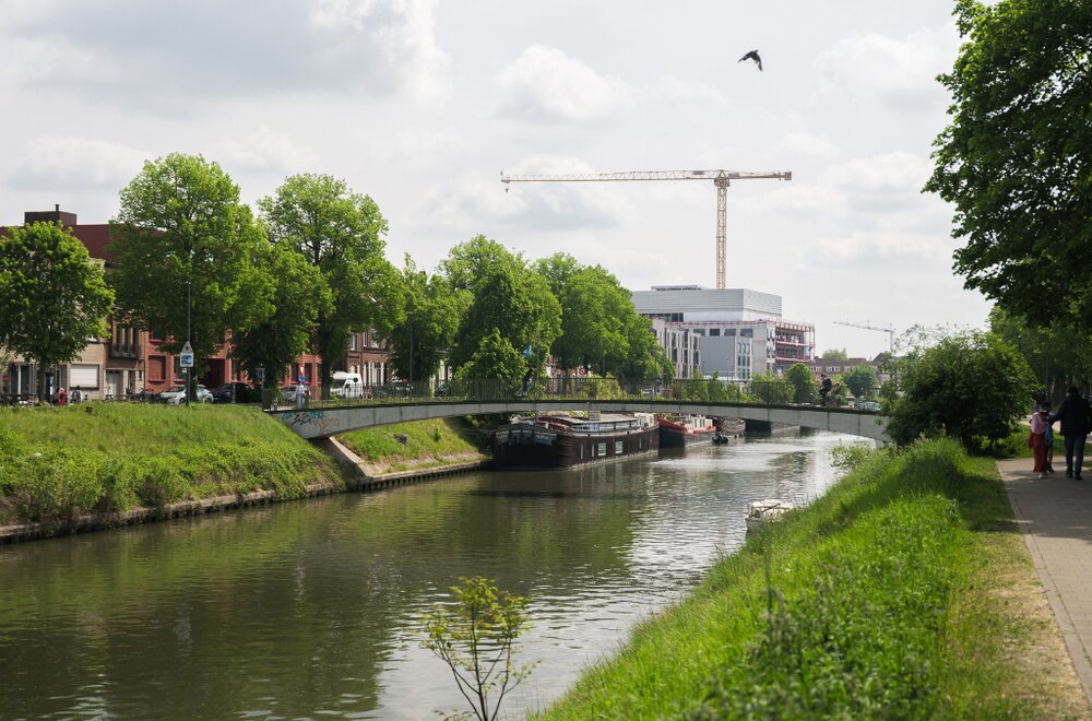 duurzame-stadswoning-met-4-slaapkamers-en-zuidgerichte-tuin-nabij-de-coupure004.jpg