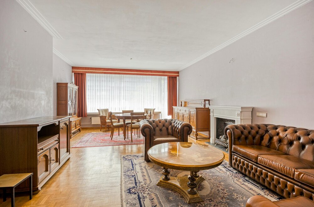 ruim-appartement-met-2-terrassen-te-koop-in-merksem001.jpg