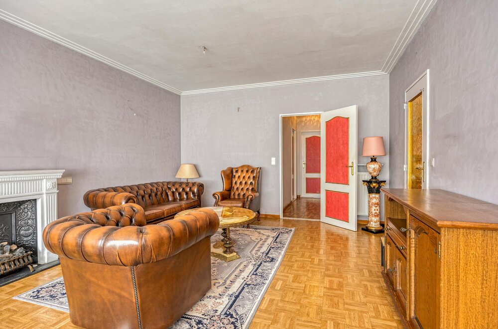 ruim-appartement-met-2-terrassen-te-koop-in-merksem003.jpg