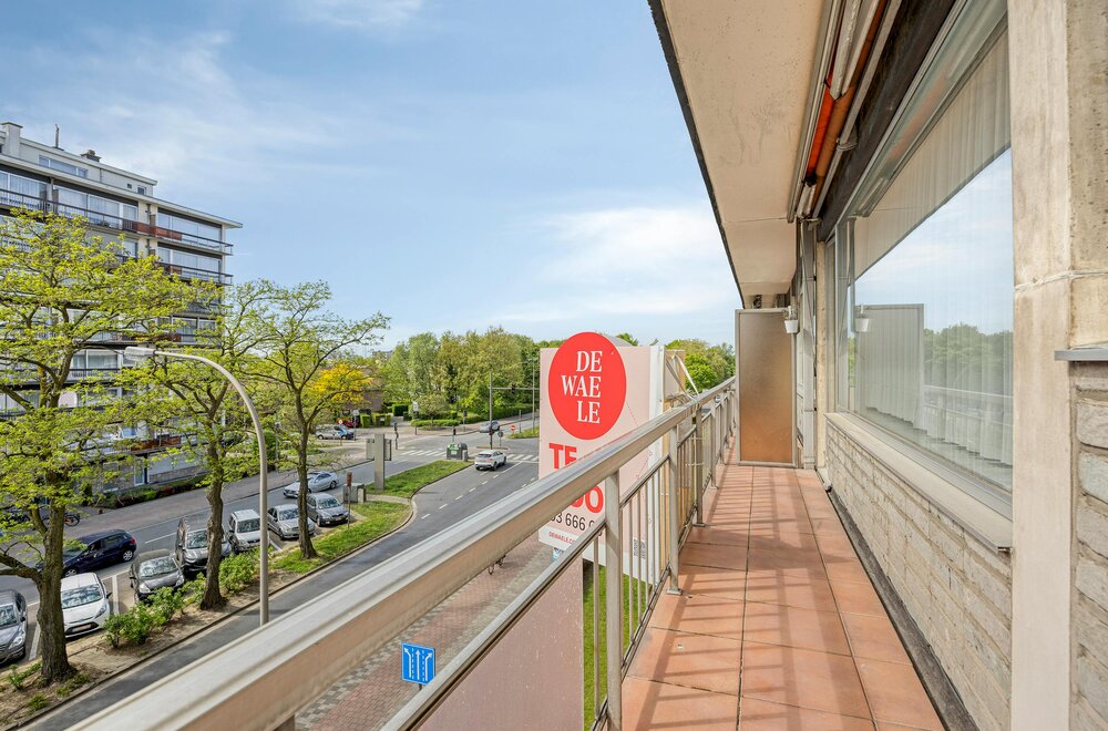 ruim-appartement-met-2-terrassen-te-koop-in-merksem005.jpg