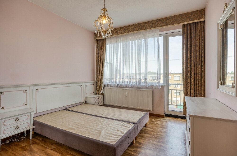 ruim-appartement-met-2-terrassen-te-koop-in-merksem009.jpg
