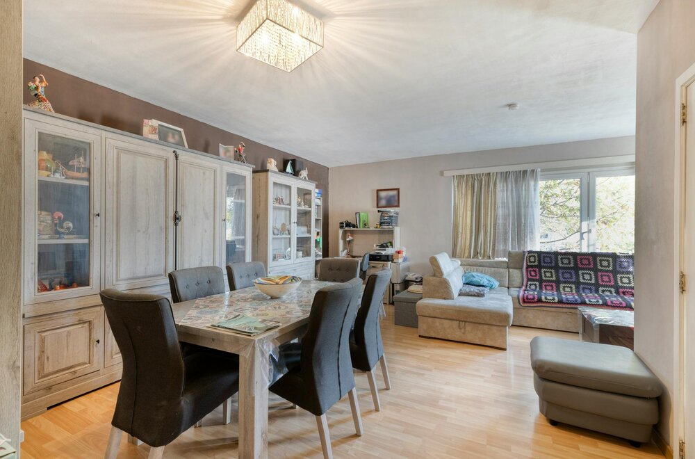 tweeslaapkamerappartement-met-terras-te-koop-in-merksem001.jpg