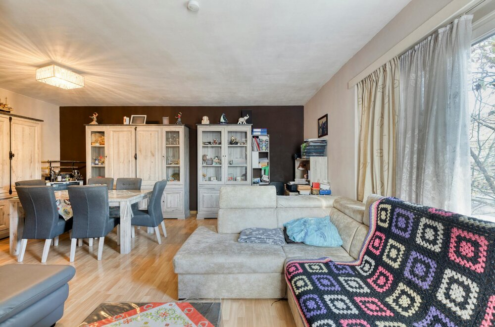 tweeslaapkamerappartement-met-terras-te-koop-in-merksem002.jpg