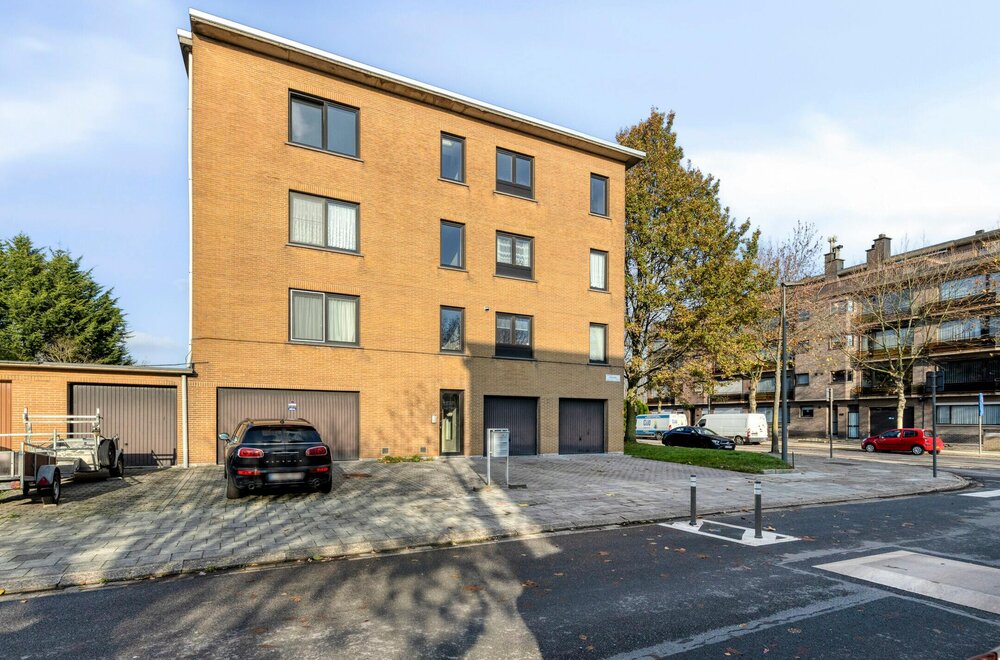tweeslaapkamerappartement-met-terras-te-koop-in-merksem016.jpg