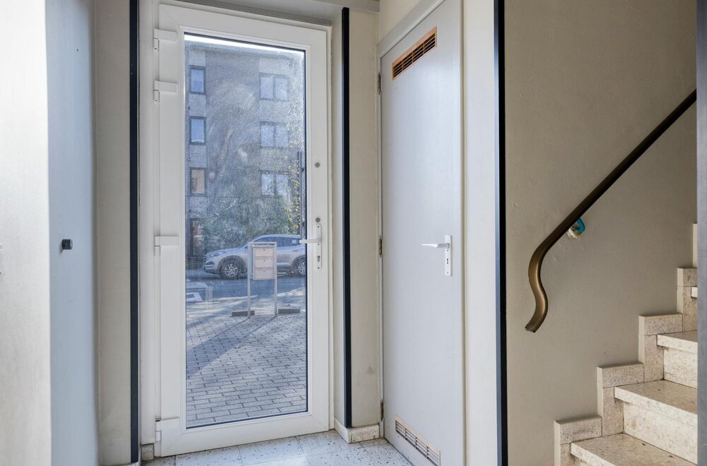 tweeslaapkamerappartement-met-terras-te-koop-in-merksem019.jpg