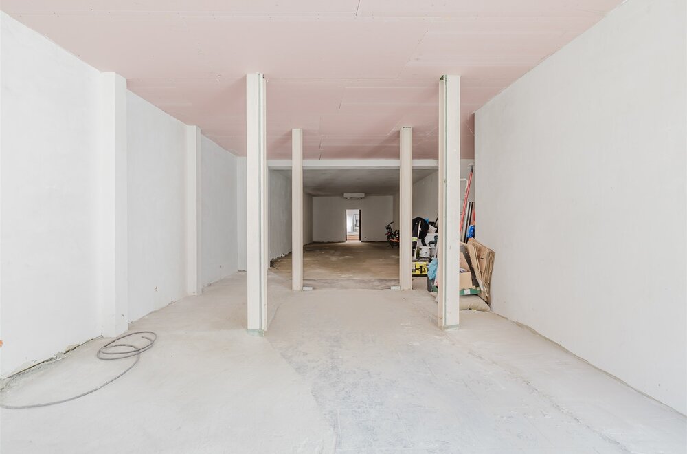handelspand-op-topligging-in-centrum-wetteren003.jpg