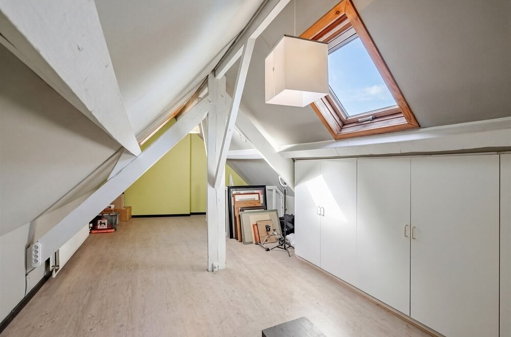 prachtig-winkelpand-met-duplex-op-groot-perceel023.jpg