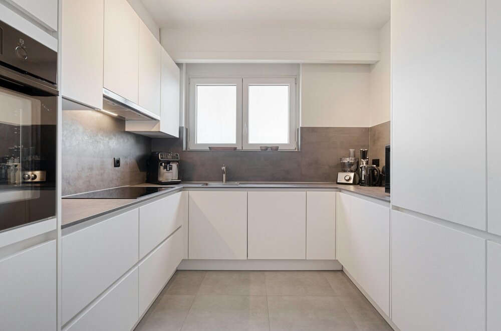 appartement-met-2-slaapkamers-terras-en-garagebox-te-koop-in-wilrijk006.jpg