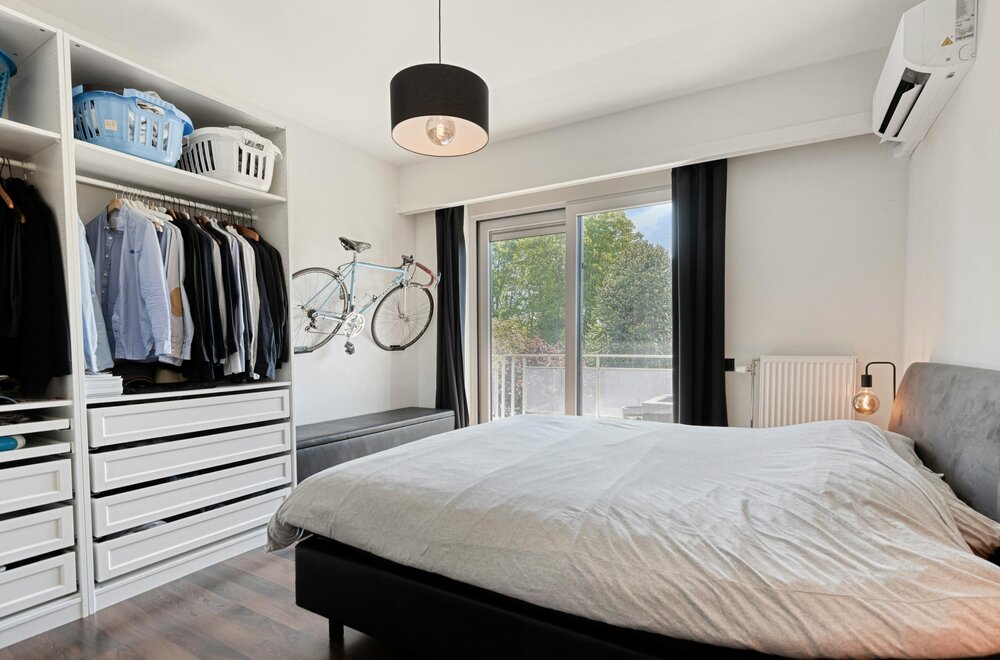 appartement-met-2-slaapkamers-terras-en-garagebox-te-koop-in-wilrijk012.jpg
