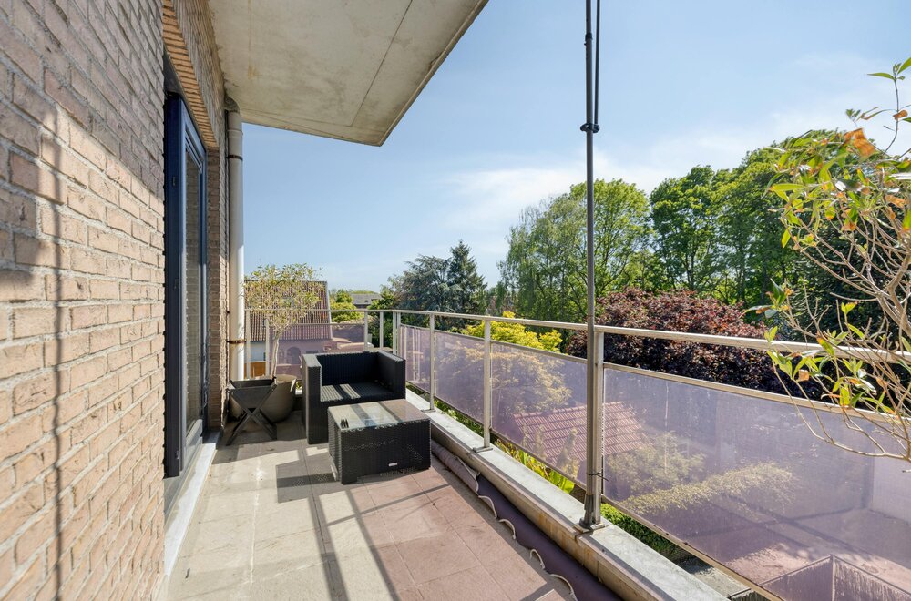 appartement-met-2-slaapkamers-terras-en-garagebox-te-koop-in-wilrijk013.jpg