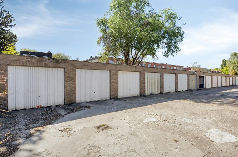 appartement-met-2-slaapkamers-terras-en-garagebox-te-koop-in-wilrijk016.jpg