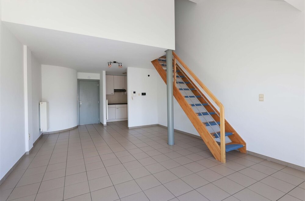 instapklaar-appartement-met-terras-en-autostaanplaats-in-centrum-leopoldsburg004.jpg