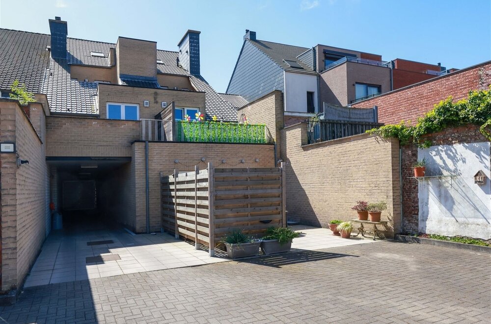 instapklaar-appartement-met-terras-en-autostaanplaats-in-centrum-leopoldsburg013.jpg