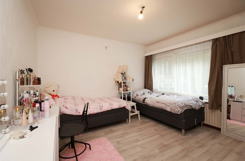 centraal-gelegen-appartement-met-2-slaapkamers-n-terras-aan-de-stadsrand-van-hasselt-investeringsappartement-012.jpg