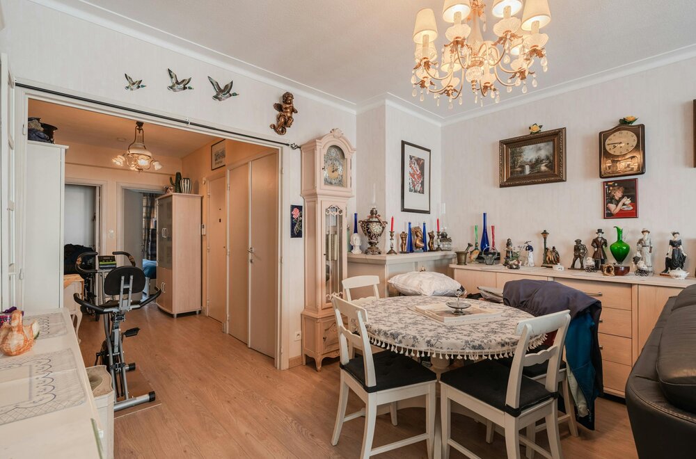 centraal-2-slaapkamer-appartement-vlakbij-zee-te-oostende003.jpg