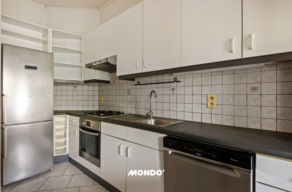 royale-woning-met-tuin-en-garage-in-het-groene-laken006.jpg