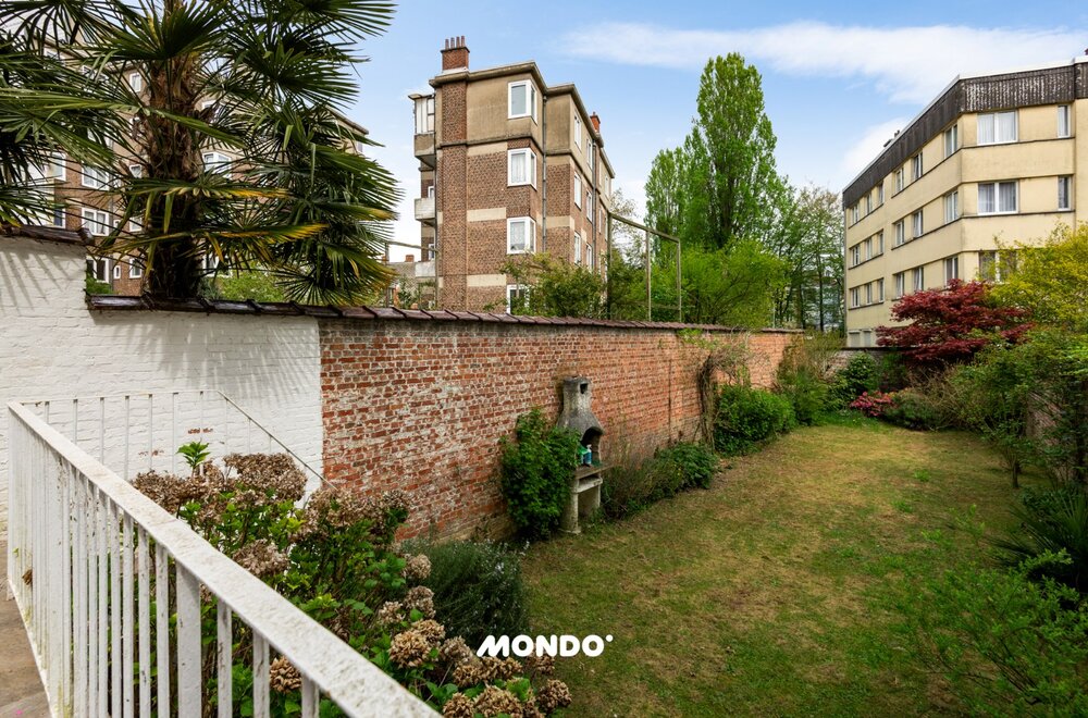 royale-woning-met-tuin-en-garage-in-het-groene-laken034.jpg