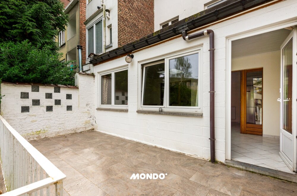 royale-woning-met-tuin-en-garage-in-het-groene-laken035.jpg