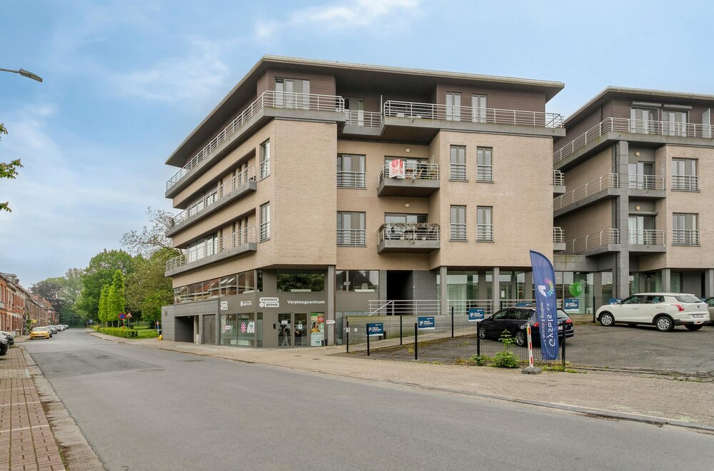 appartement-100m-te-koop-in-ieper-met-twee-kamers-002.jpg