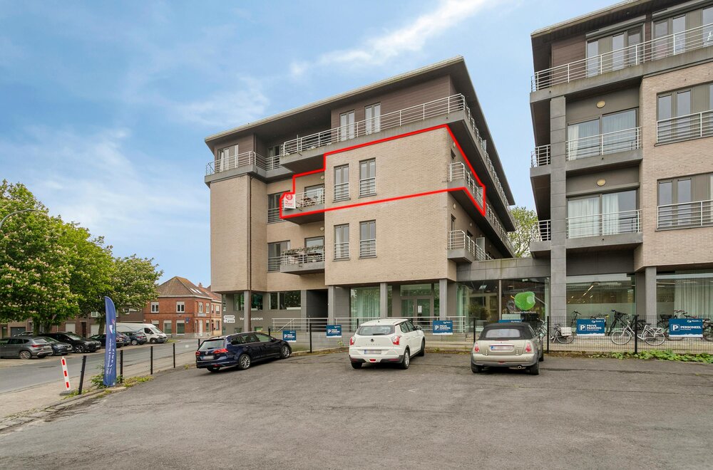 appartement-100m-te-koop-in-ieper-met-twee-kamers-003.jpg